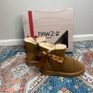 Pawz Amelia Youth Shoes Girls Size 4